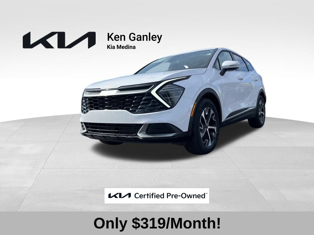 2024 Kia Sportage EX's photo