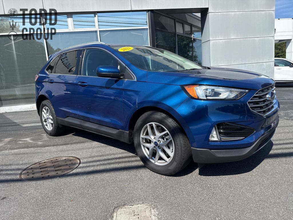 2022 Ford Edge SEL photo 5