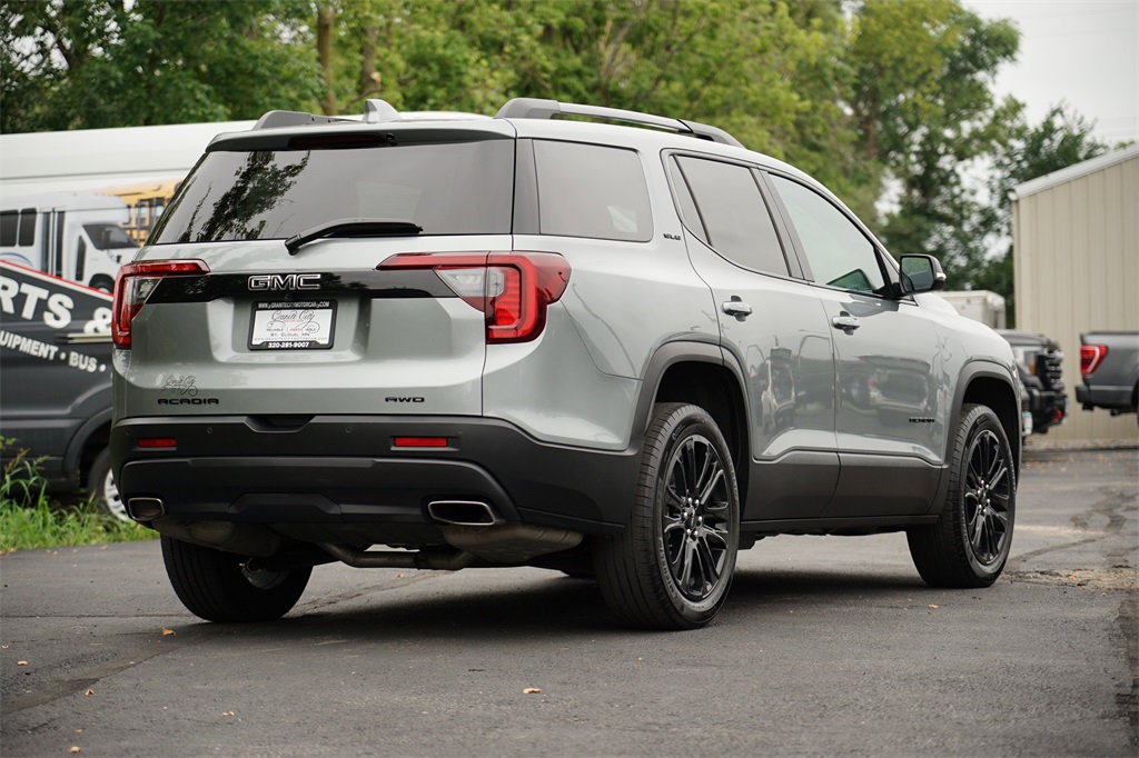 2023 Gmc Acadia SLE photo 2