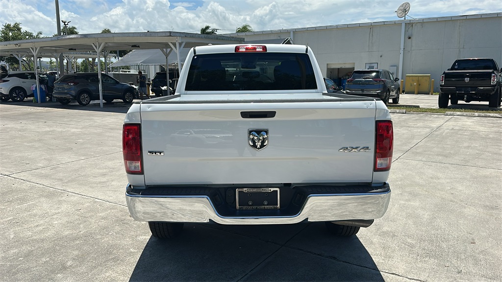 2024 Ram 1500 Classic SLT photo 6