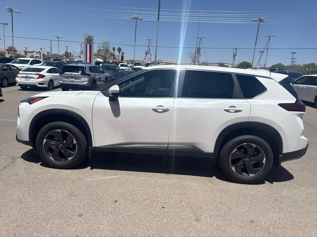 2024 Nissan Rogue SV photo 14