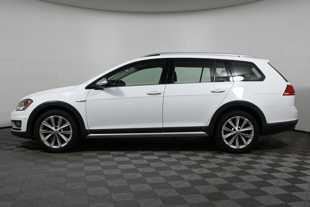 Used 2017 Volkswagen Golf Alltrack Alltrack SE with VIN 3VWH17AU3HM512612 for sale in Warwick, RI