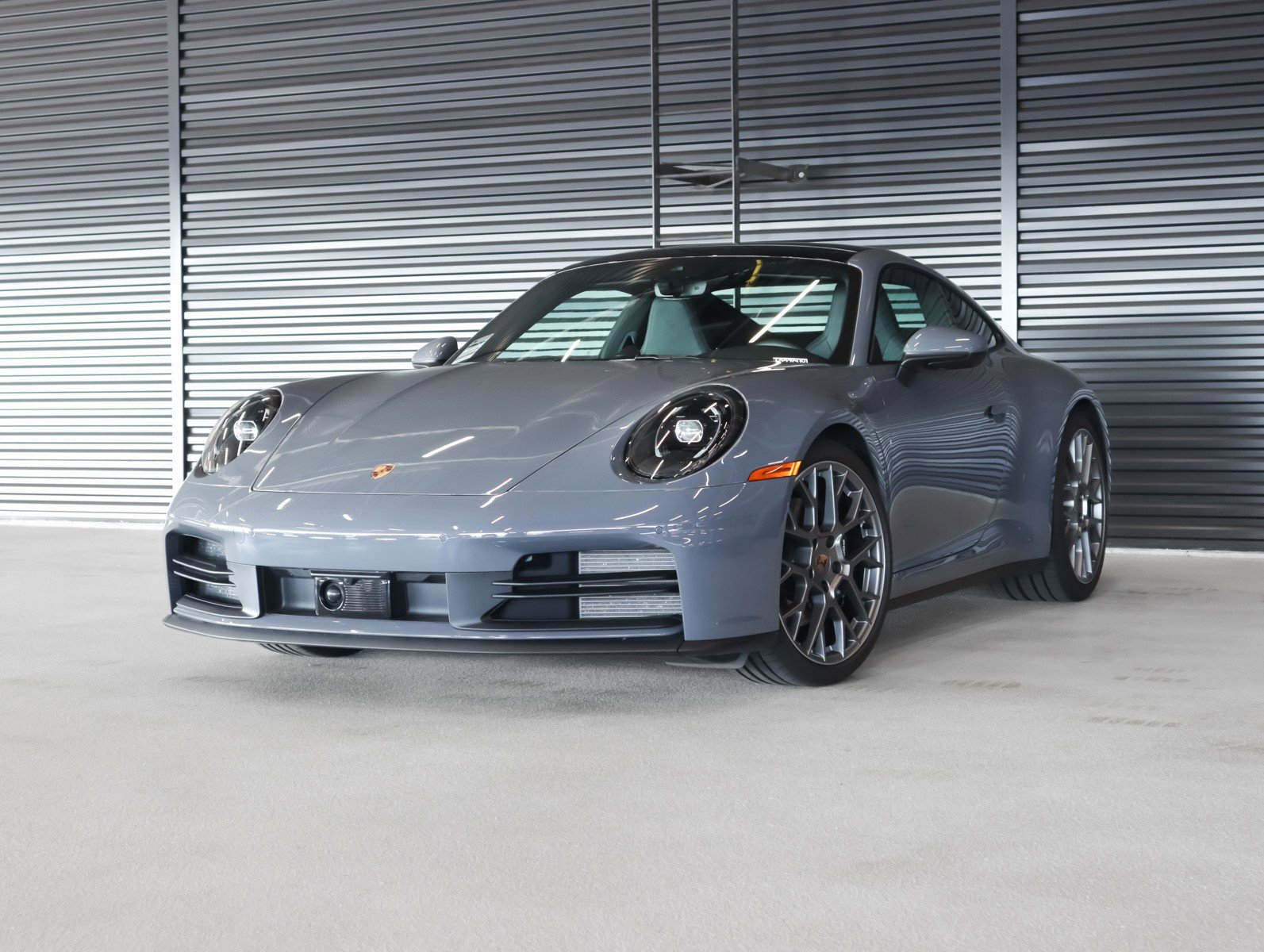 2025 Porsche 911's photo
