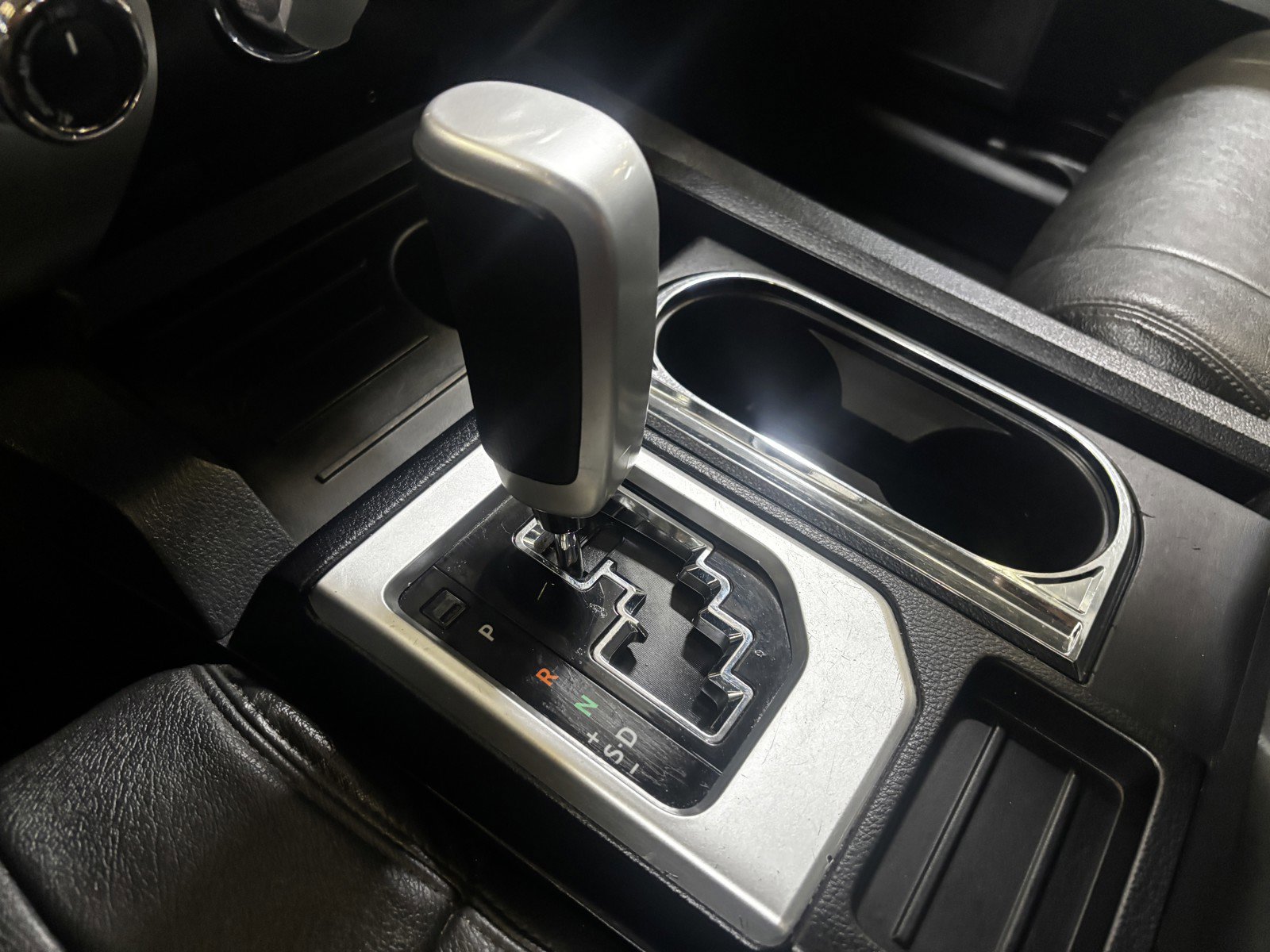2017 Toyota Tundra SR5 photo 11