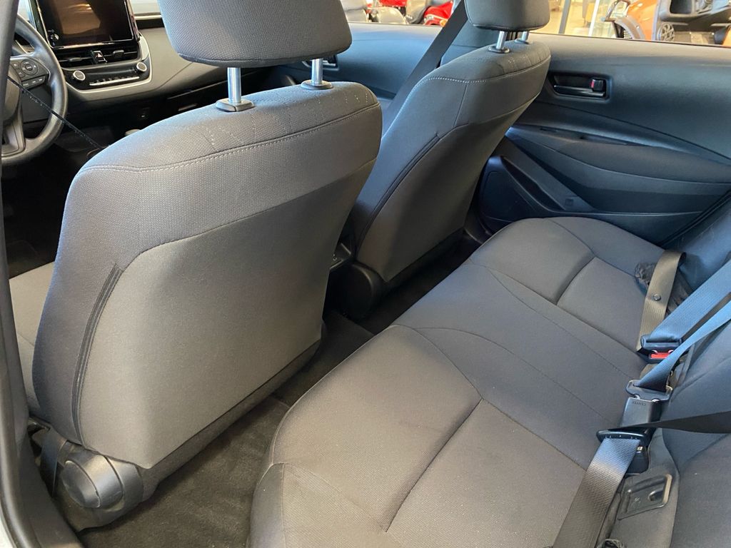 2023 Toyota Corolla LE photo 19