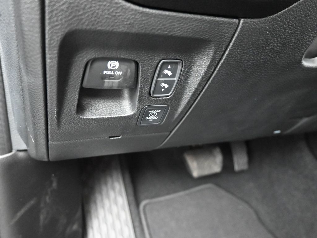 2026 Ram 1500 Laramie photo 14
