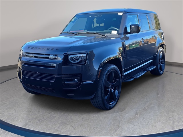 2025 Land Rover Defender V8's photo