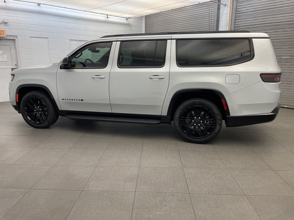 2025 Jeep Wagoneer L Series II photo 5
