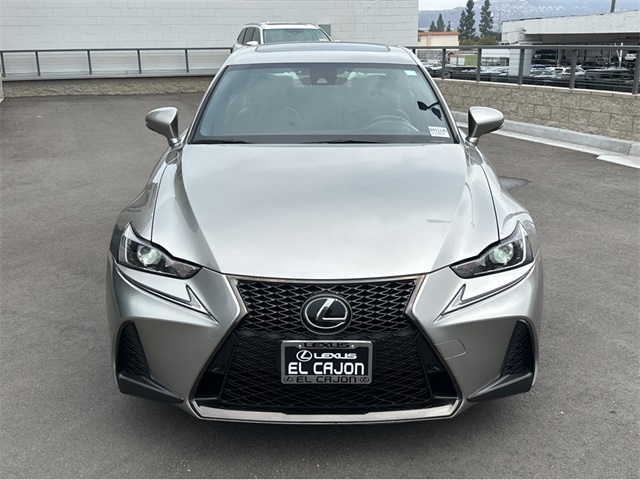2019 Lexus IS 350 F SPORT photo 3