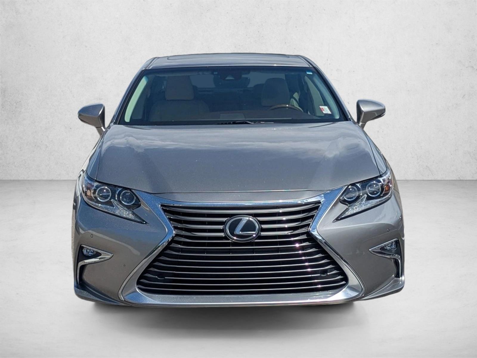 2016 Lexus ES 350 photo 2