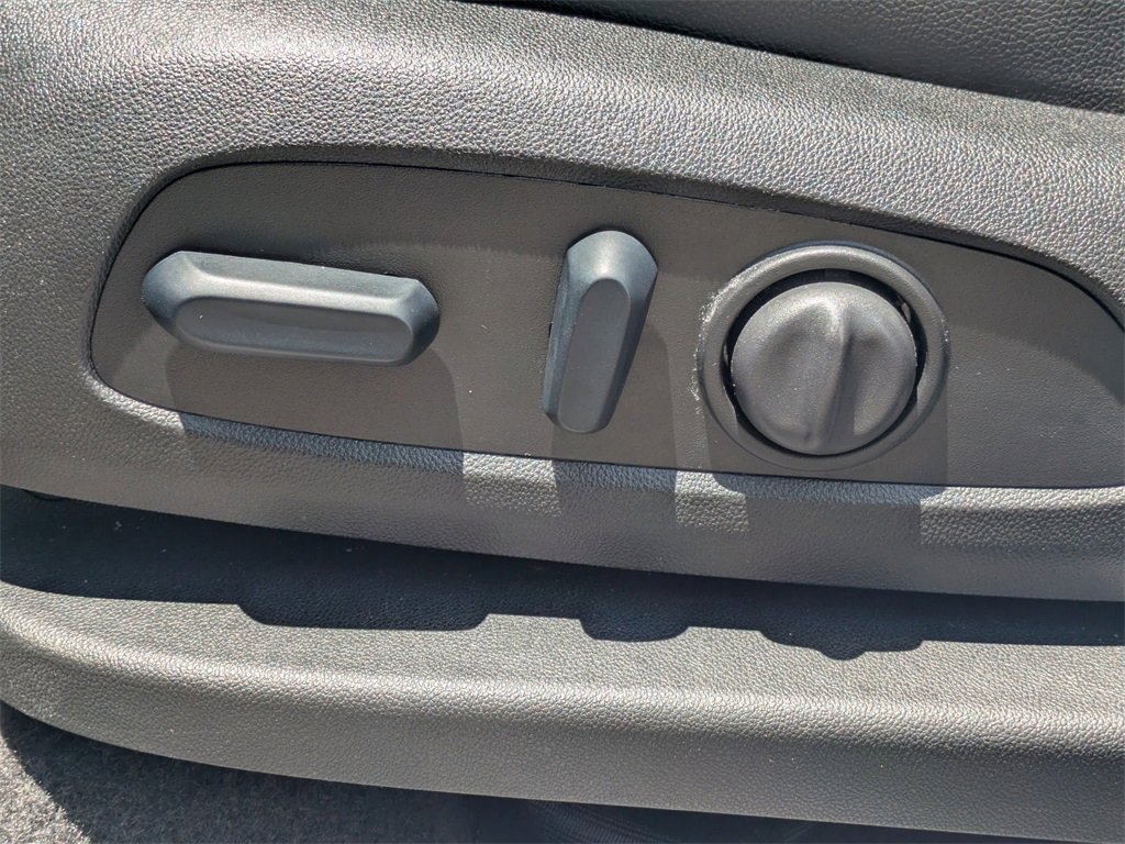 2024 Gmc Terrain SLT photo 26