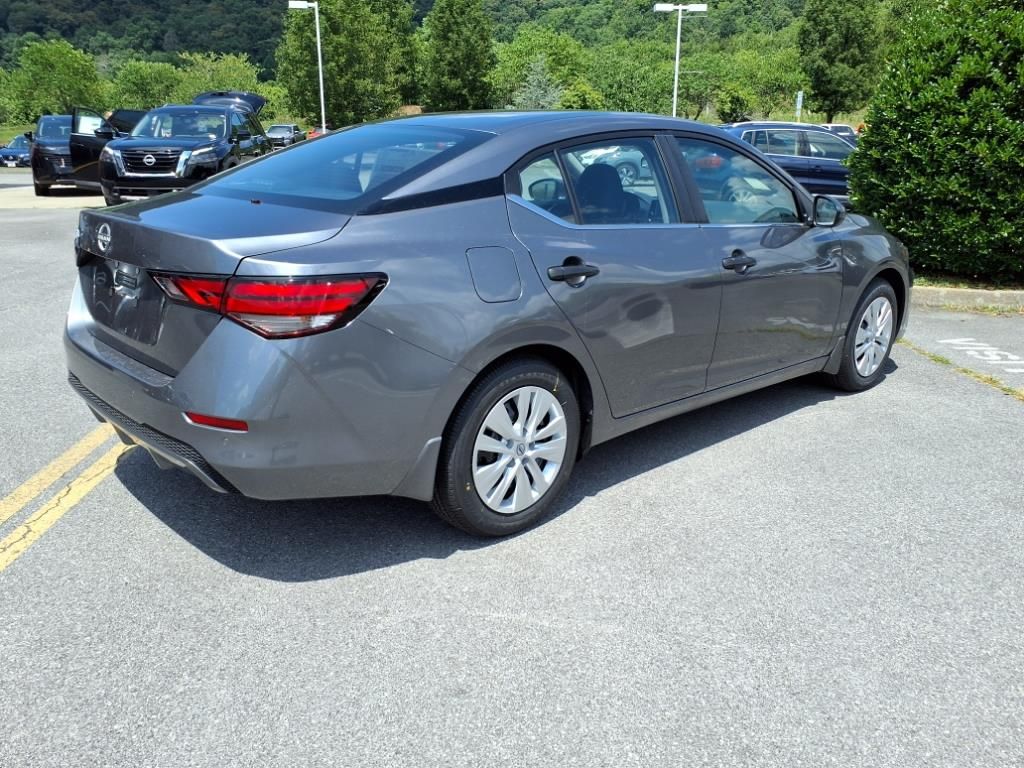 2025 Nissan Sentra S photo 3