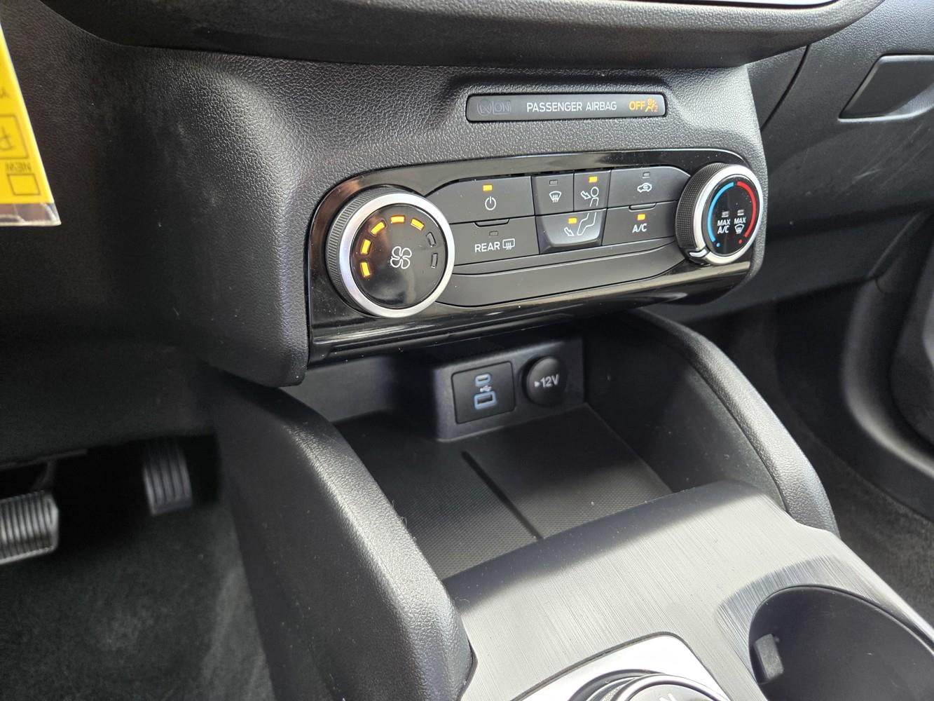 2022 Ford Escape S photo 9