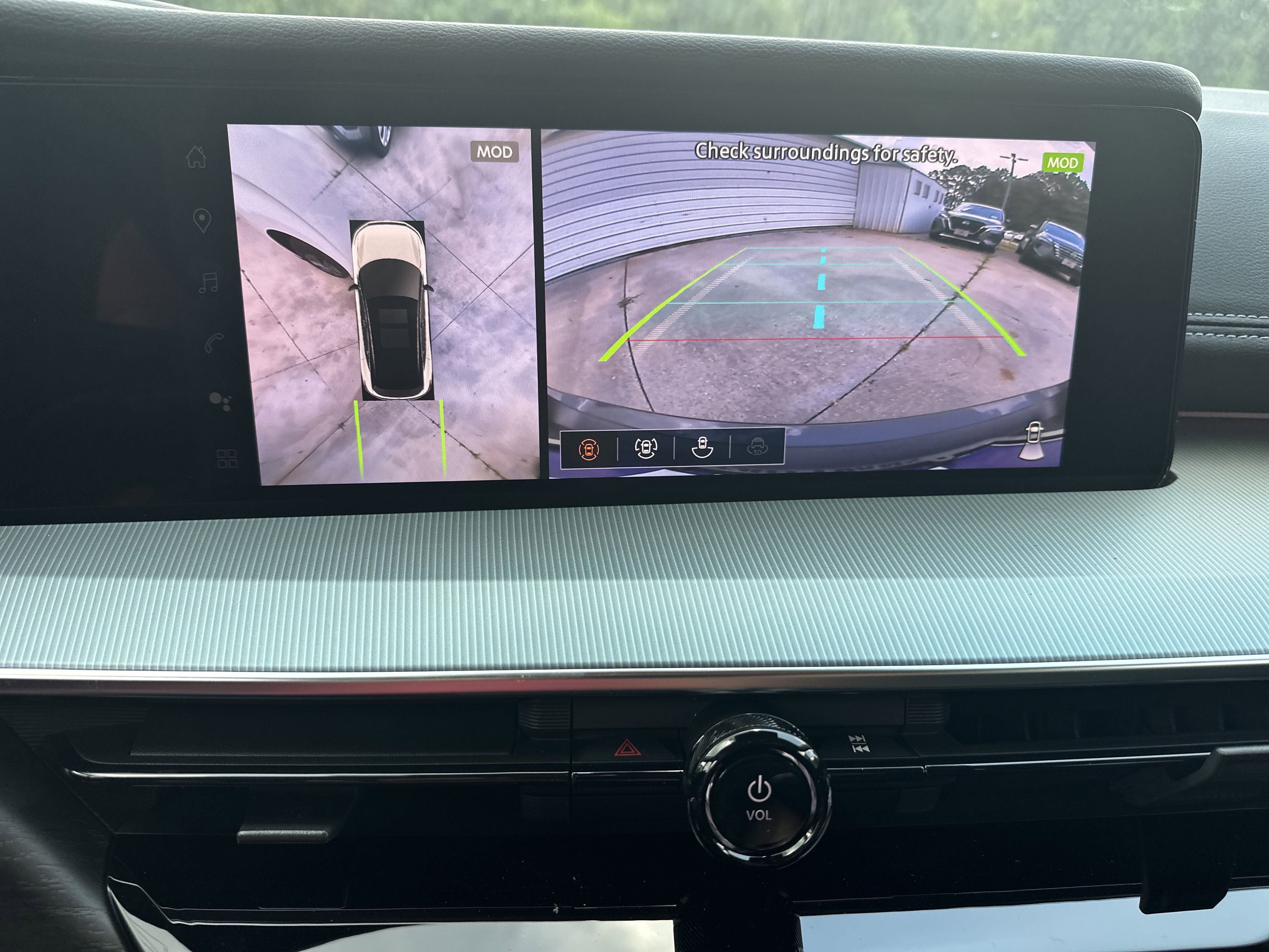 2025 Nissan Murano SL photo 21