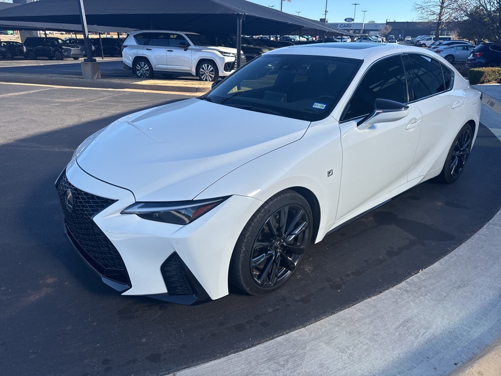 2022 Lexus IS Base's photo