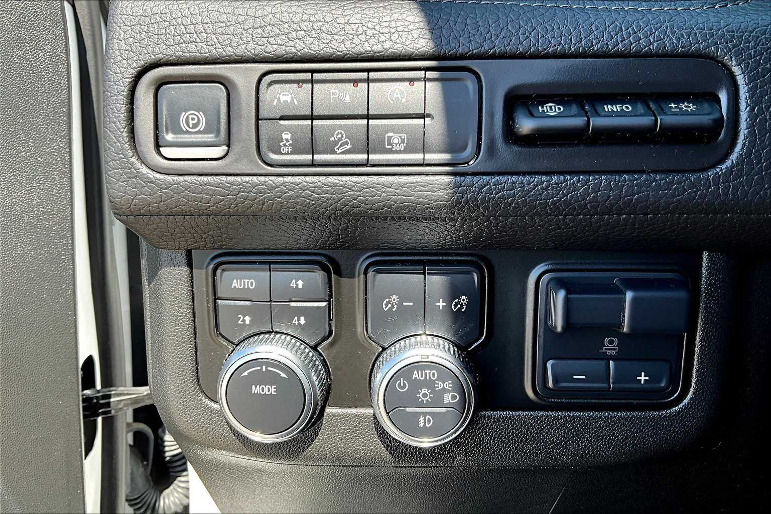 2024 Gmc Yukon Denali photo 30