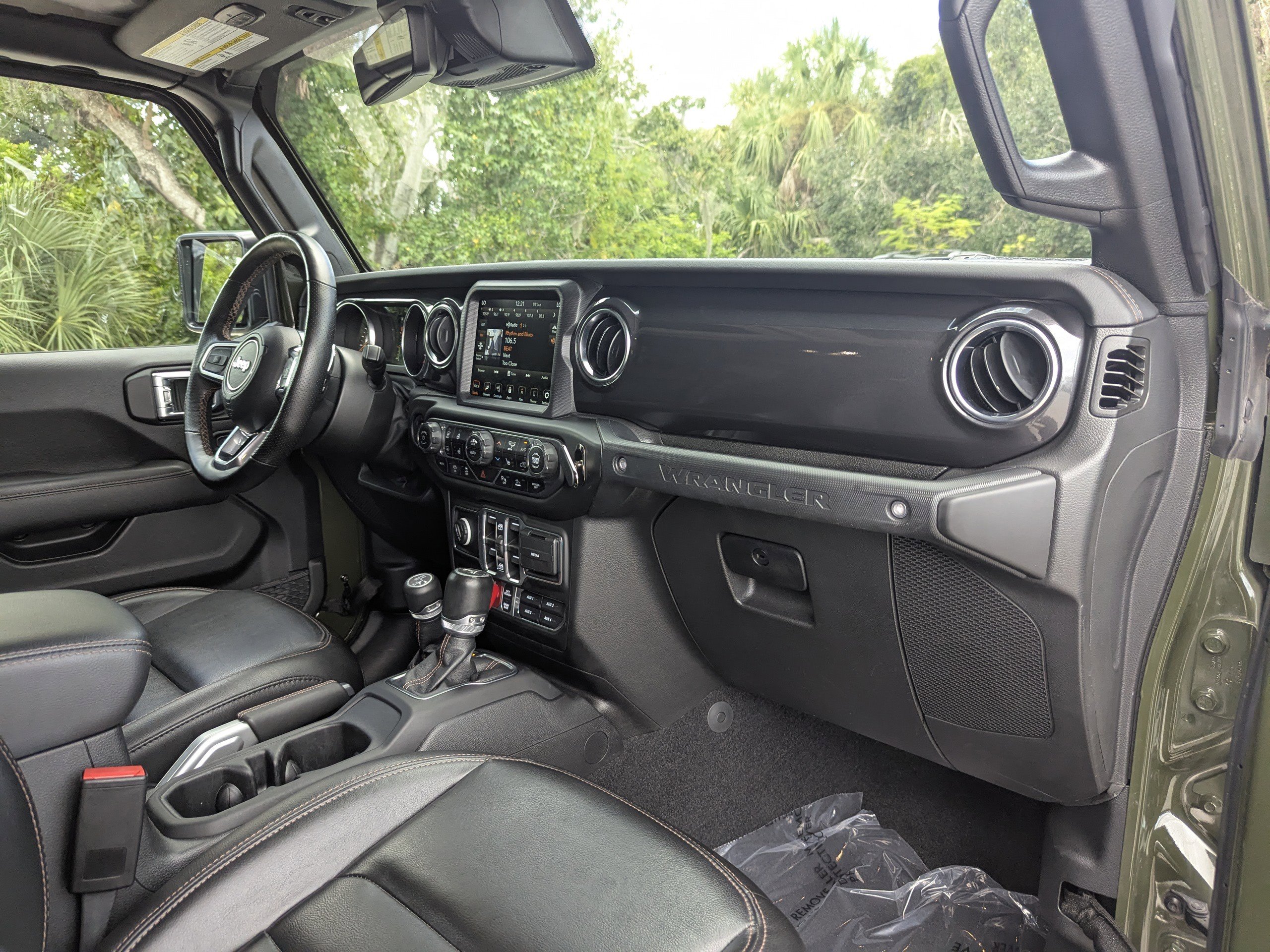 2023 Jeep Wrangler Rubicon 392 photo 15