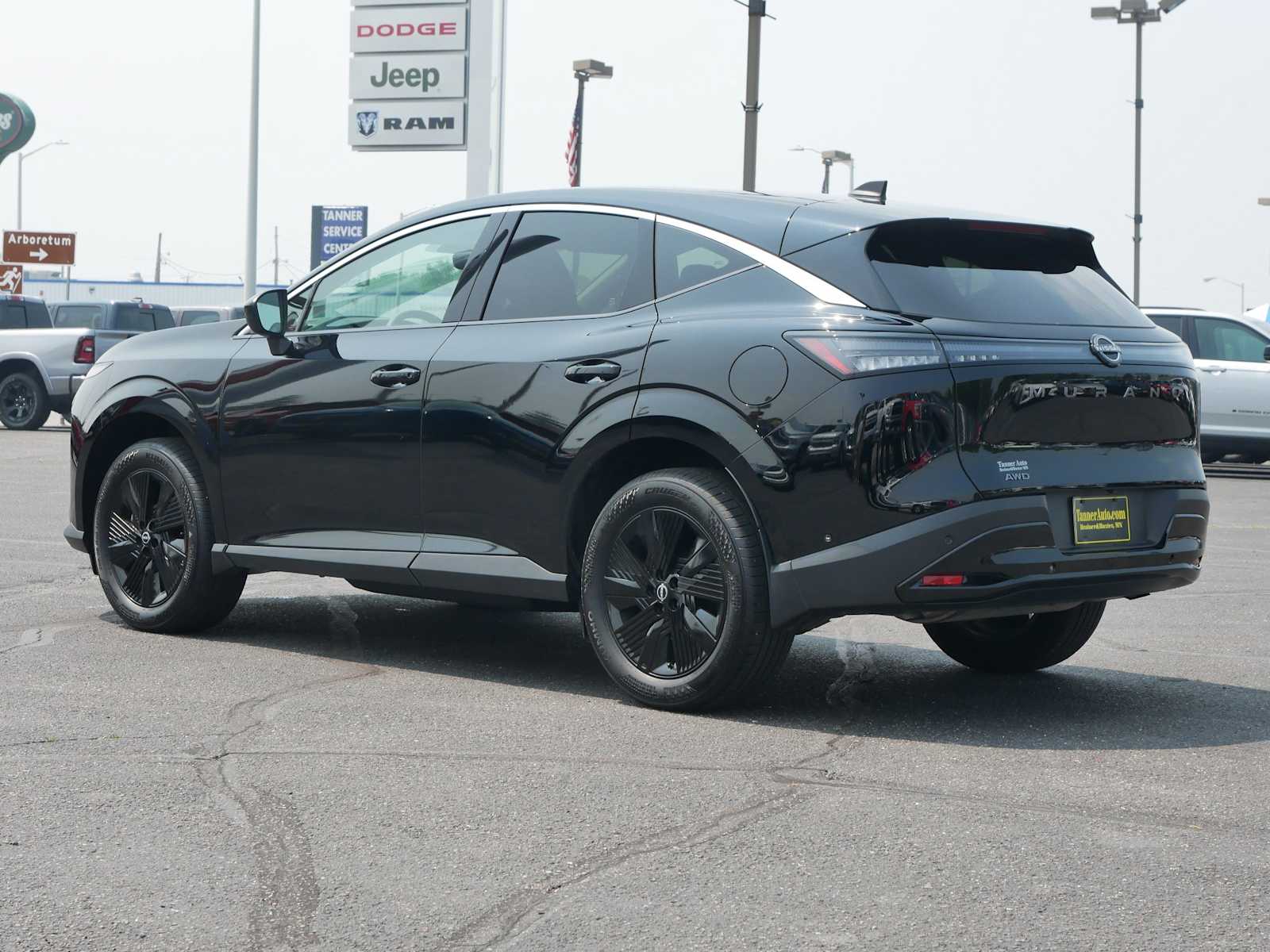 2025 Nissan Murano SV photo 4