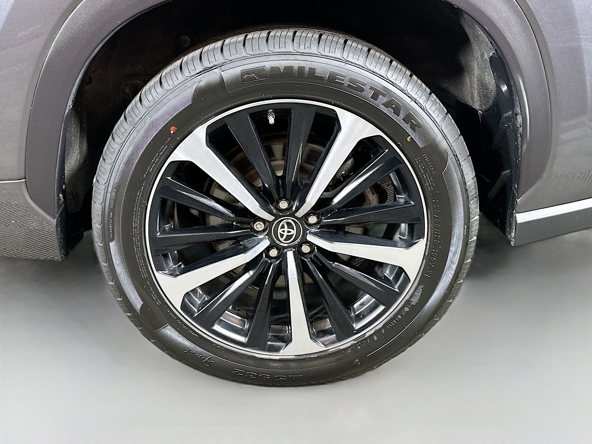 2021 Toyota Highlander XSE photo 26
