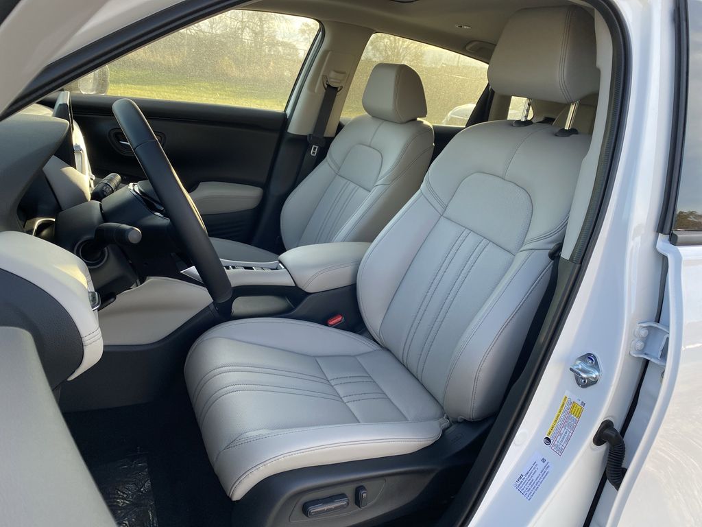 2026 Honda HR-V EX-L photo 3