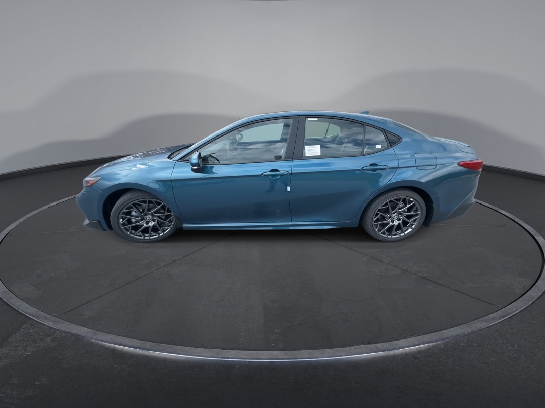 2026 Toyota Camry SE photo 5