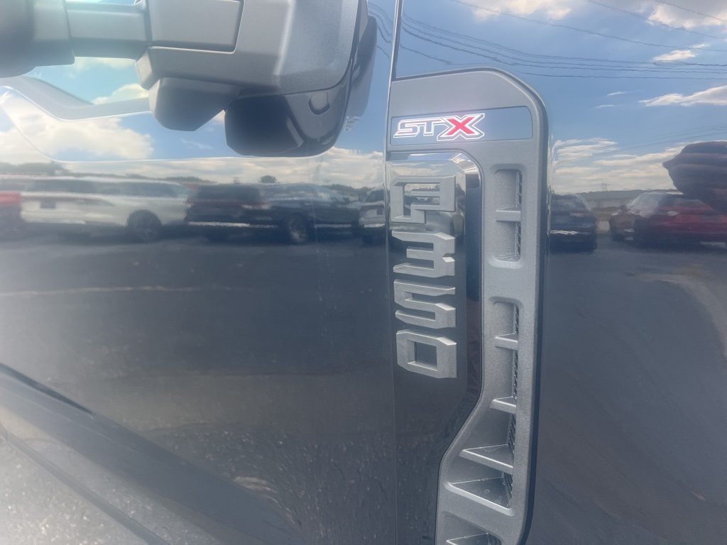 2026 Ford F-350 XL photo 3