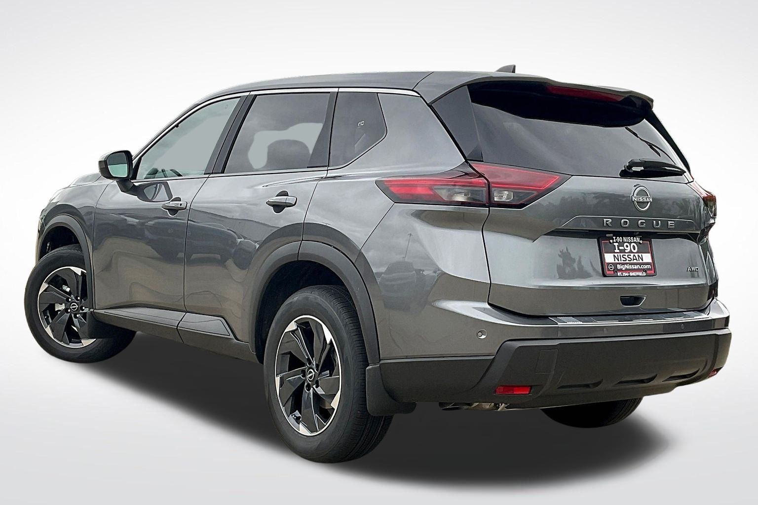 2026 Nissan Rogue SV photo 3