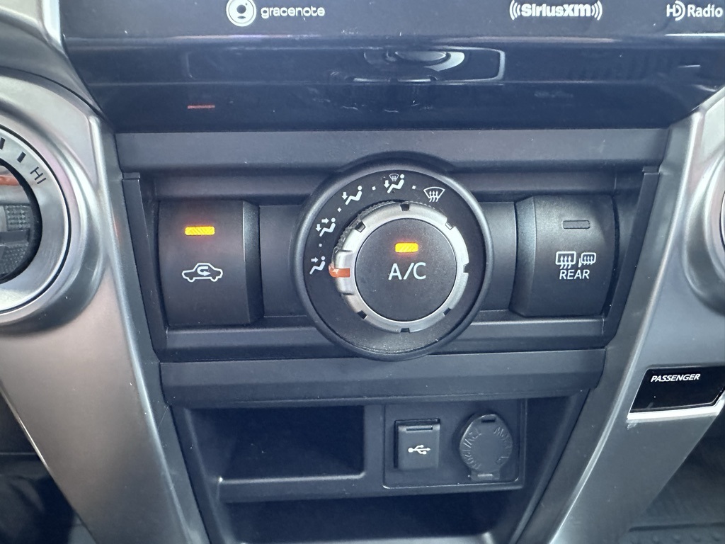 2024 Toyota 4Runner SR5 Premium photo 17