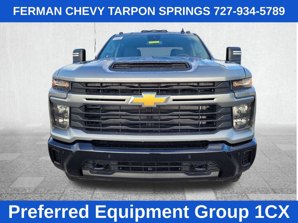2026 Chevrolet Silverado 2500HD Custom photo 2