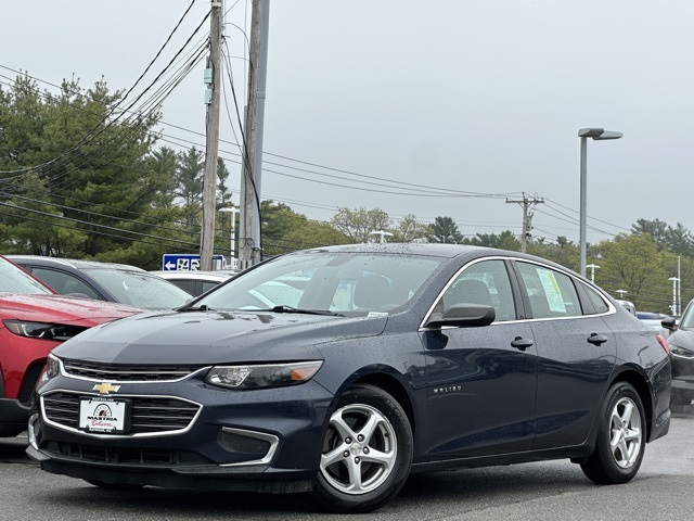 2018 Chevrolet Malibu LS photo 3