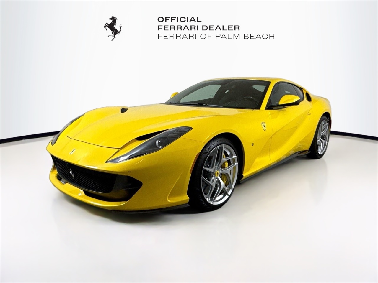 2019 Ferrari 812 Superfast Base photo 3
