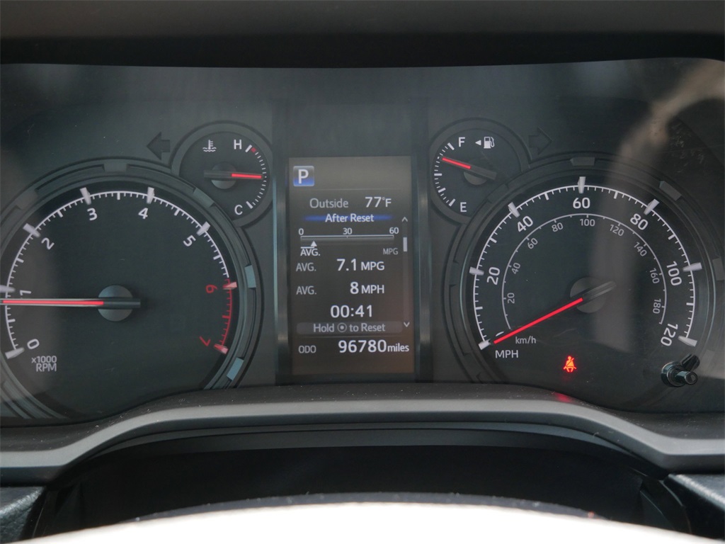 2020 Toyota 4Runner SR5 photo 26