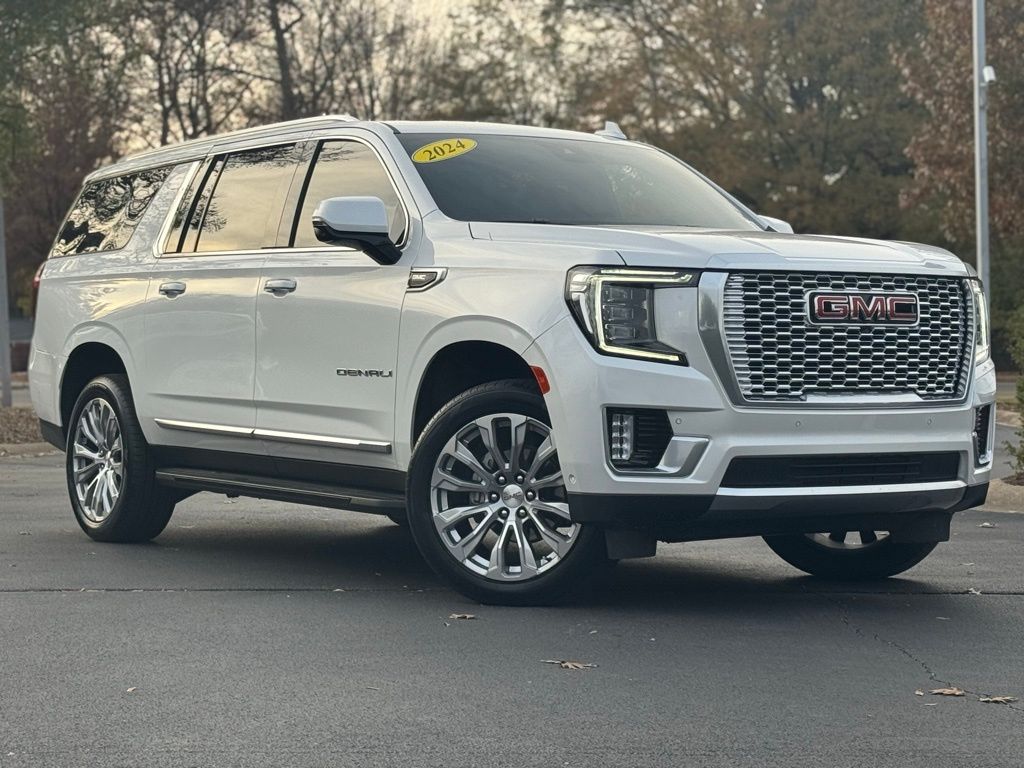 2024 GMC Yukon XL Denali's photo