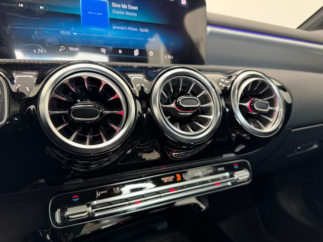 2022 Mercedes Benz CLA 250 photo 40