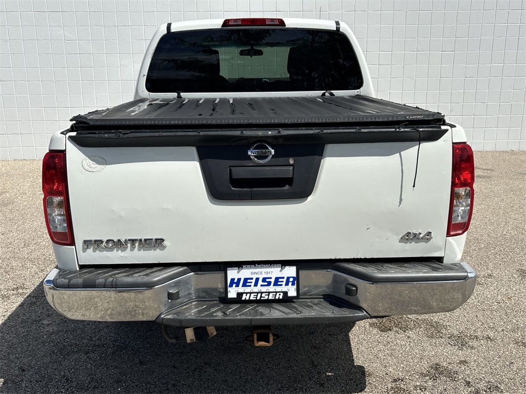 2014 Nissan Frontier S photo 12