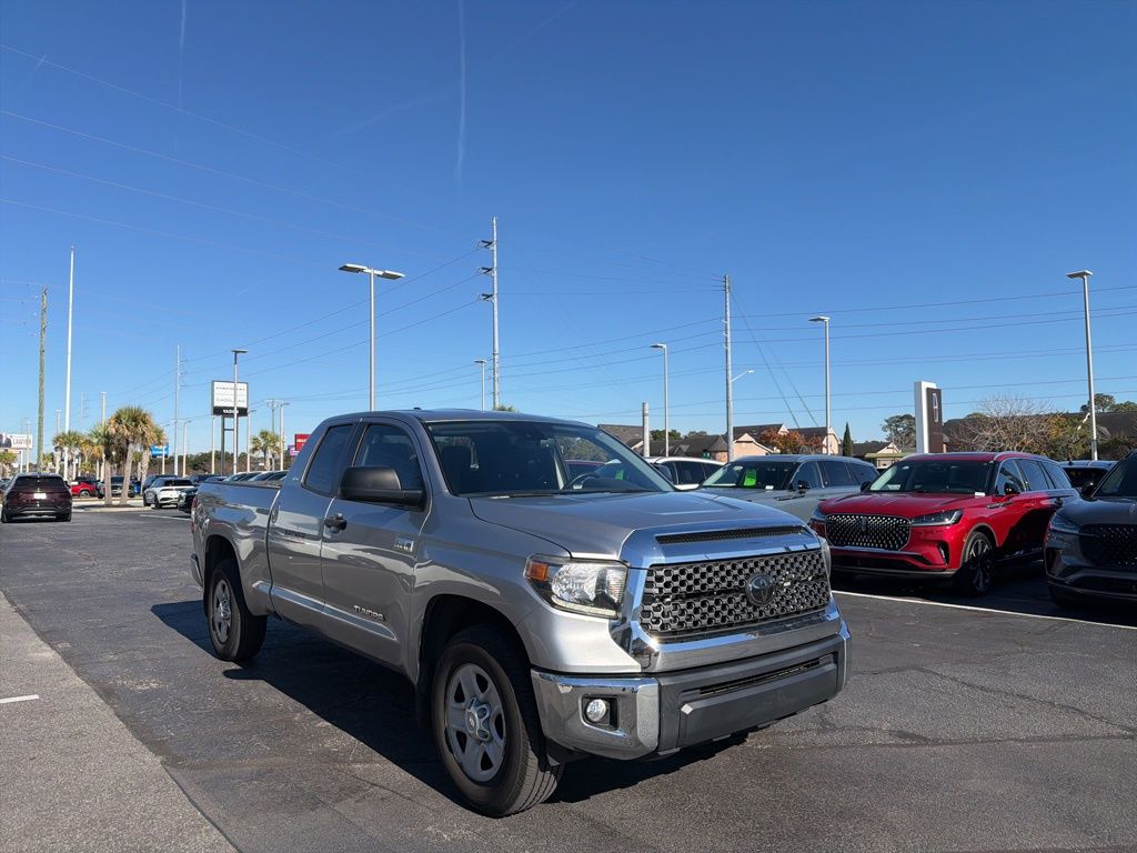 2020 Toyota Tundra SR5's photo