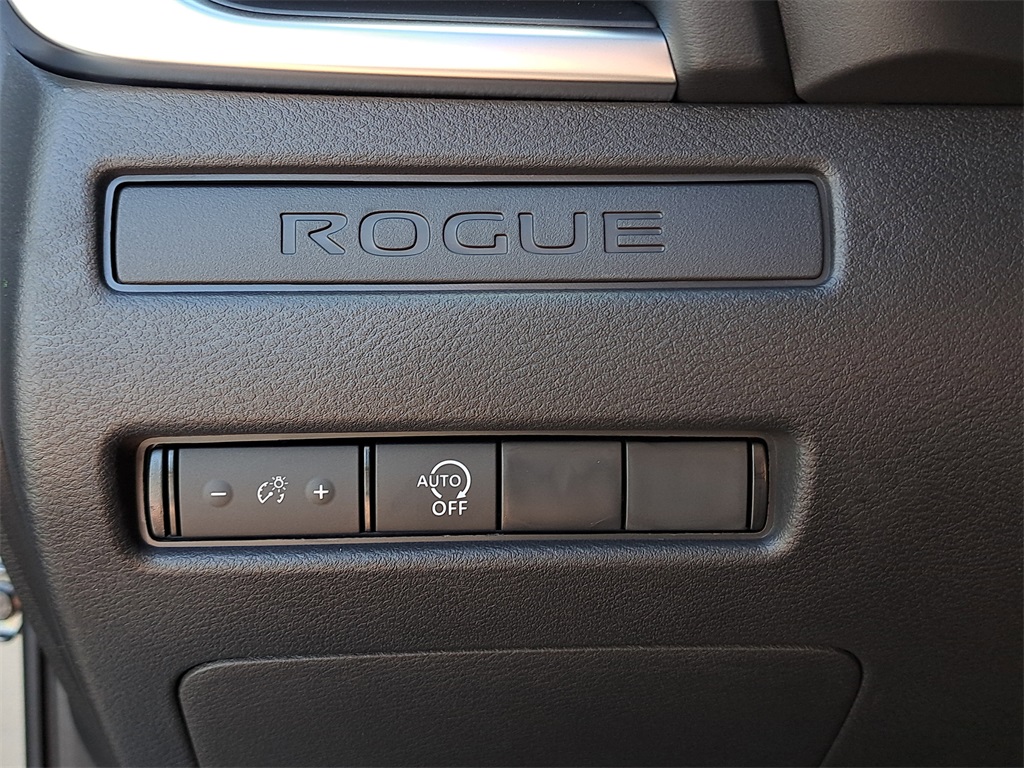 2026 Nissan Rogue S photo 21
