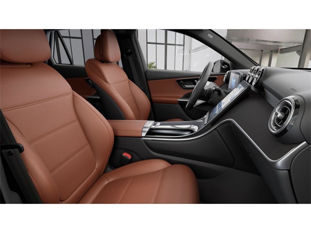 2026 Mercedes Benz GLC 300 4MATIC photo 4