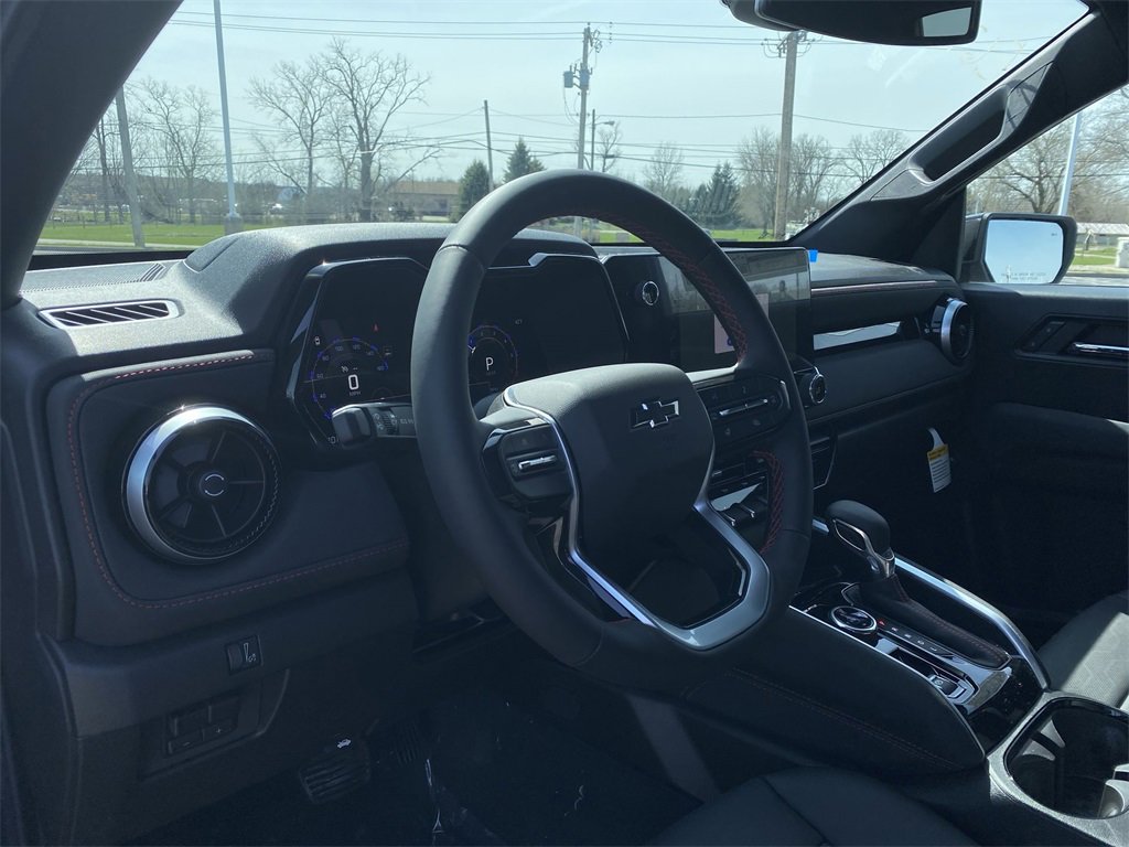 2025 Chevrolet Colorado Z71 photo 14
