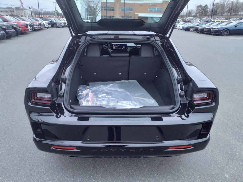 2025 Dodge Charger R/T photo 22