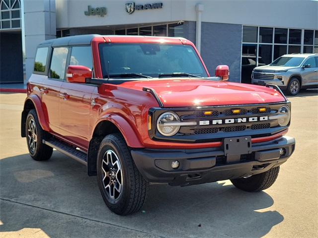 2024 Ford Bronco 4-Door Outer Banks's photo