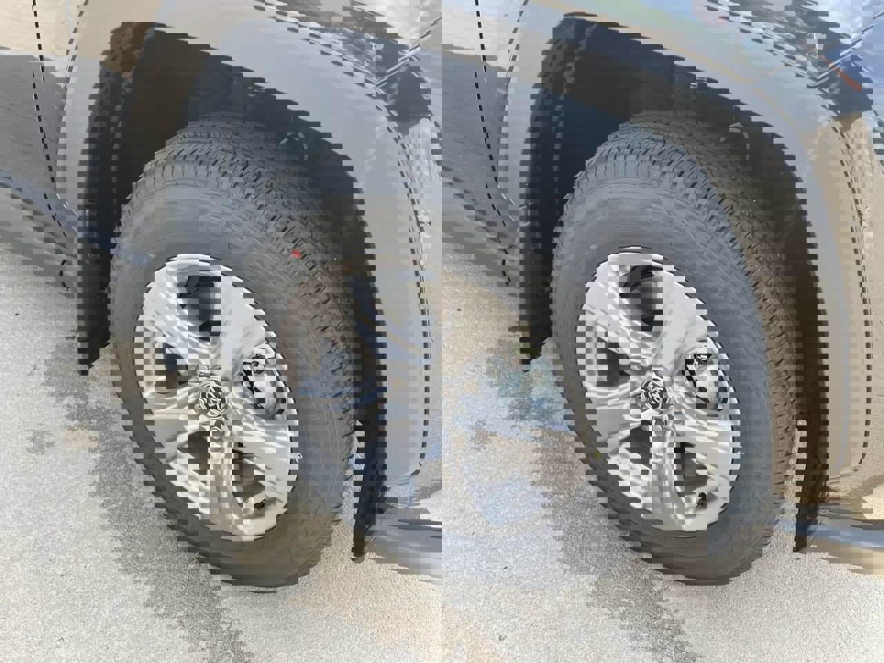 Certified 2025 Toyota RAV4 XLE with VIN JTMRWRFV7SJ075322 for sale in Kansas City