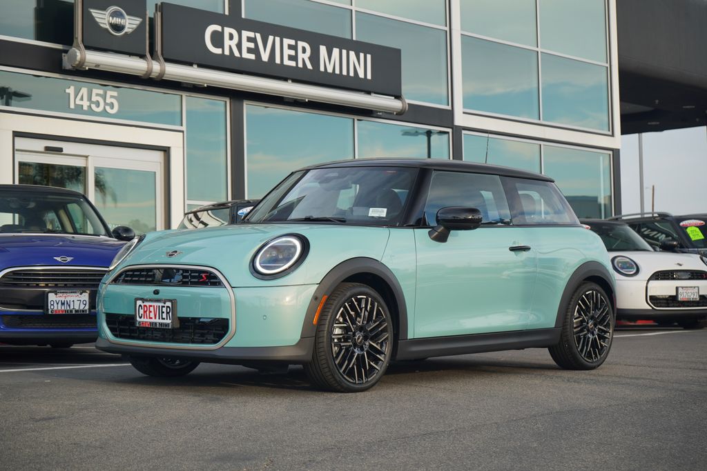 2026 MINI Hardtop 2 Door S's photo