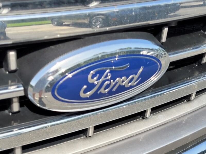 2022 Ford F-150 Lariat photo 12