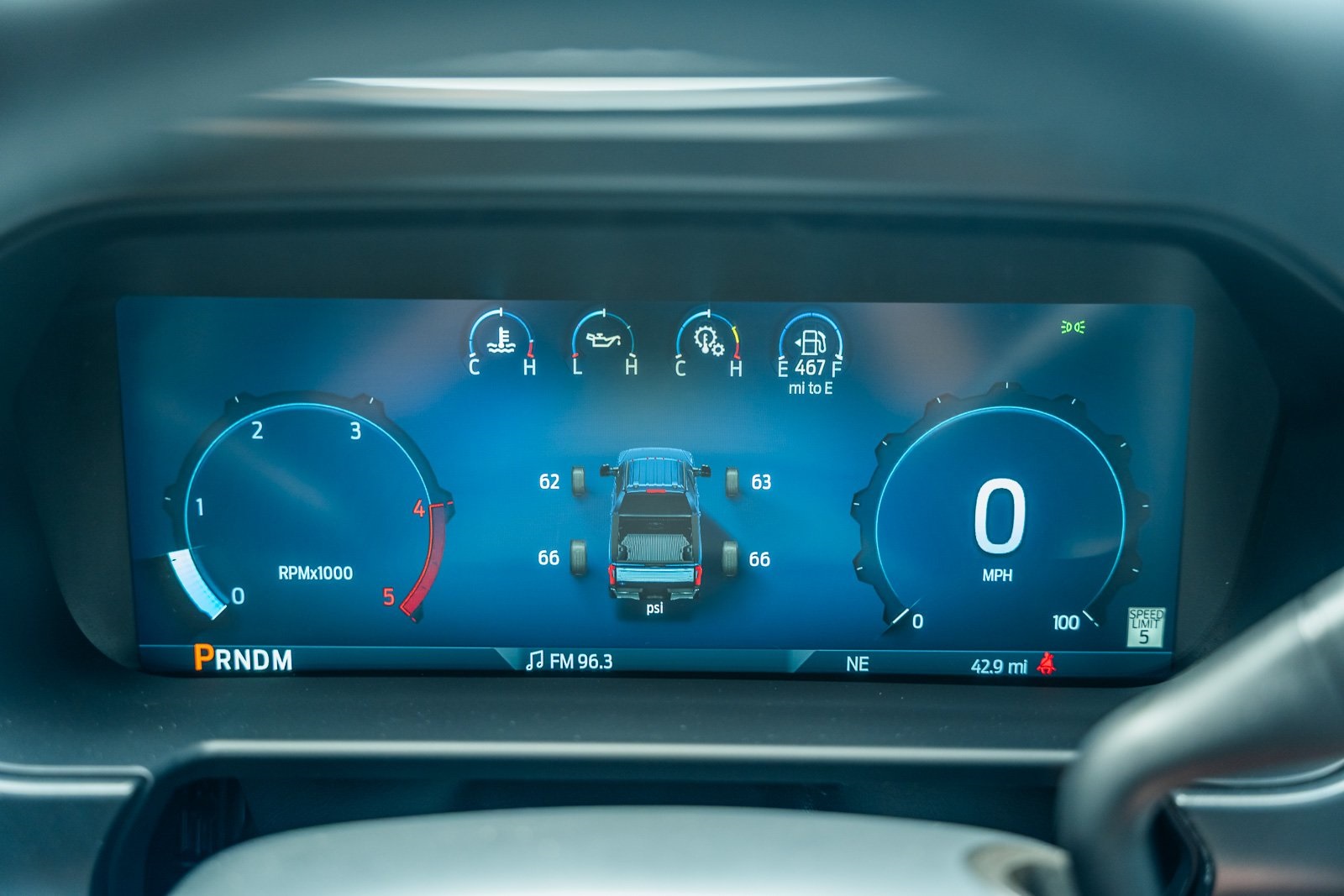 2025 Ford F-350 Platinum photo 25