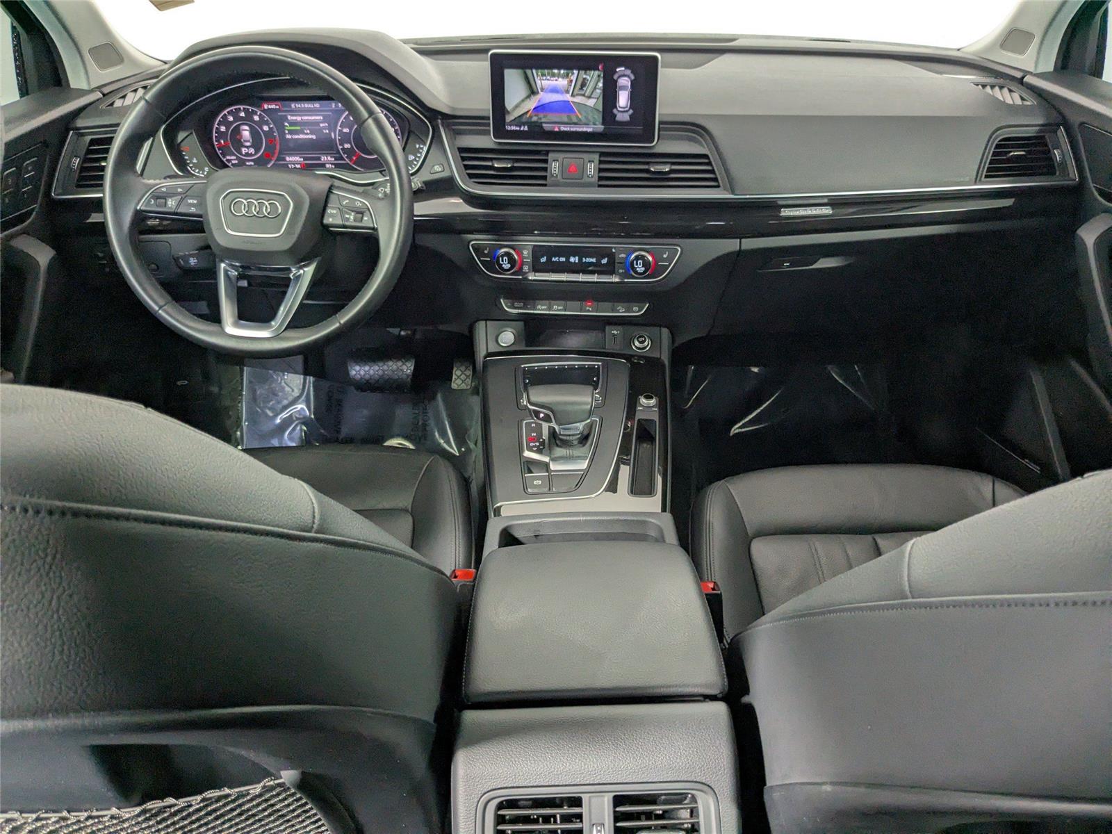 2020 Audi Q5 45 Premium Plus photo 3