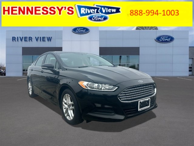 2015 Ford Fusion SE's photo