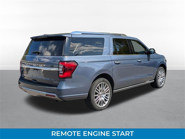 2022 Ford Expedition MAX Platinum photo 2