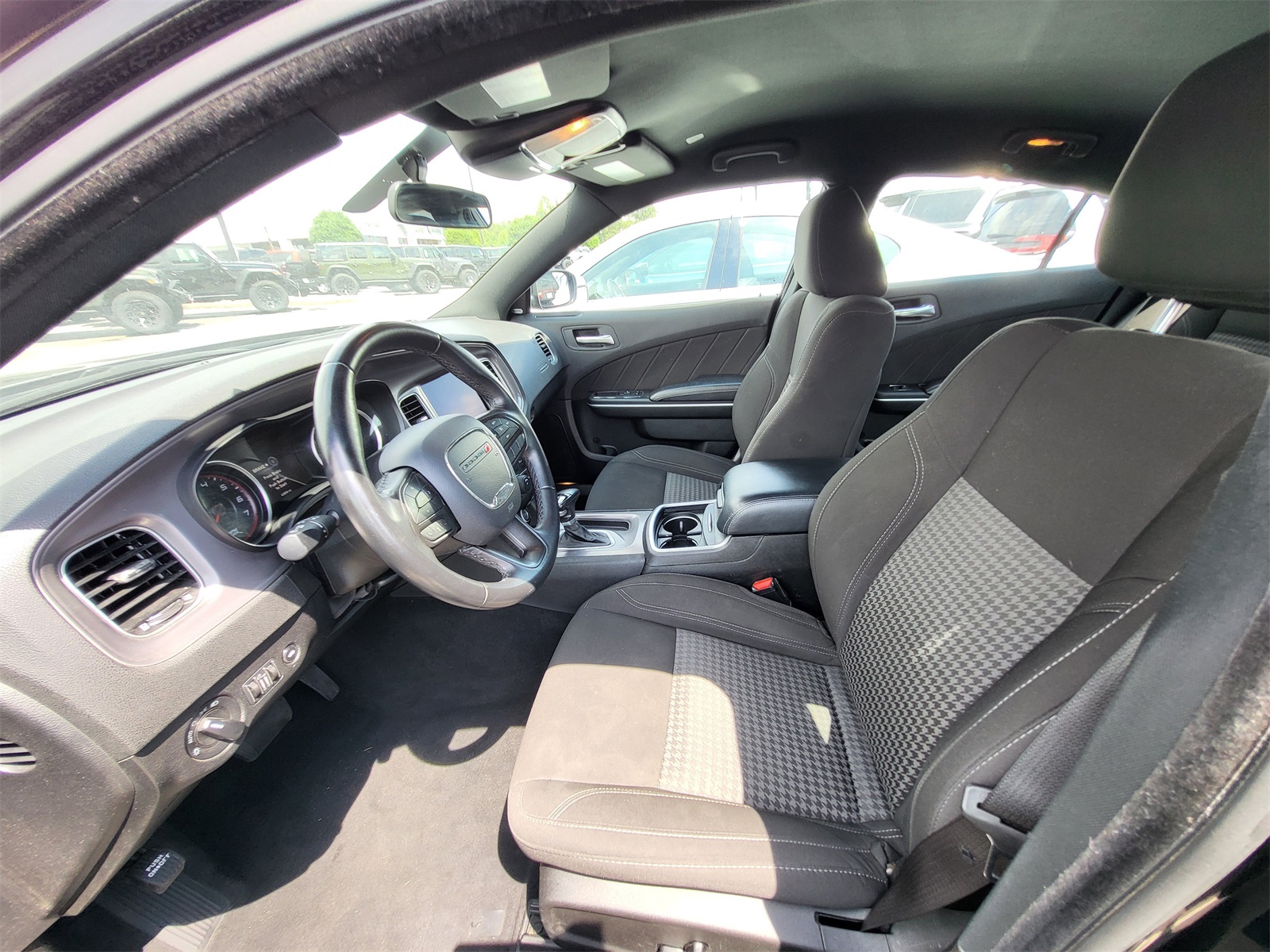 2023 Dodge Charger SXT photo 15