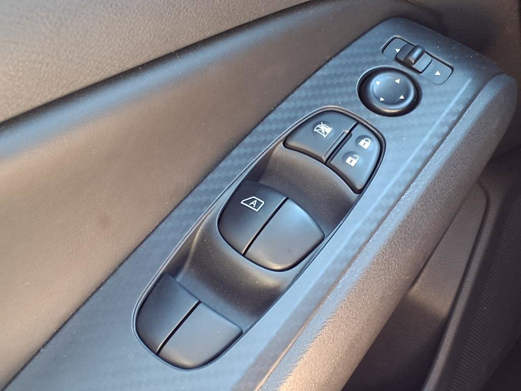 2022 Nissan Altima 2.5 SV photo 9